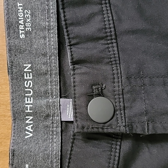Men's Van Heusen MaxFlex 5 Pocket Pants, Black, Size 38x32, NWT-small defect - Picture 6 of 12